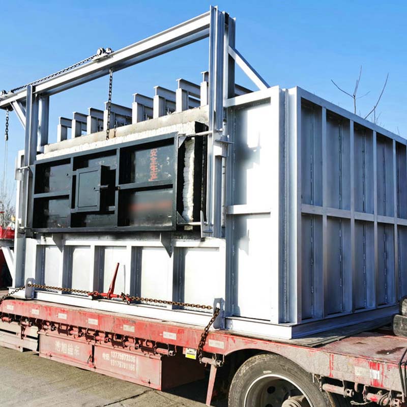 Rectangular aluminum melting furnace