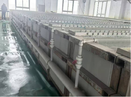 Equipment for the wet-process production of antimony trioxide